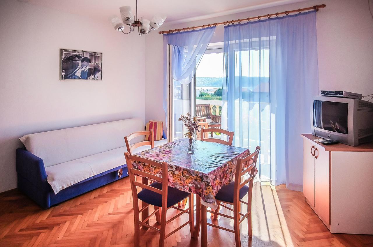Apartments Biserka Barbat na Rabu Dış mekan fotoğraf