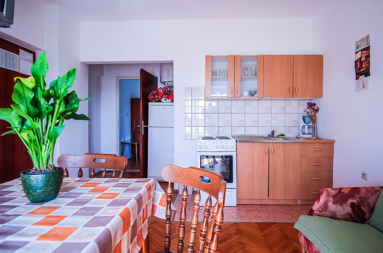Apartments Biserka Barbat na Rabu Dış mekan fotoğraf