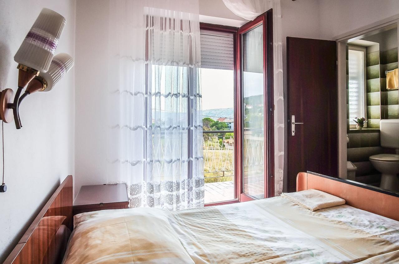 Apartments Biserka Barbat na Rabu Dış mekan fotoğraf