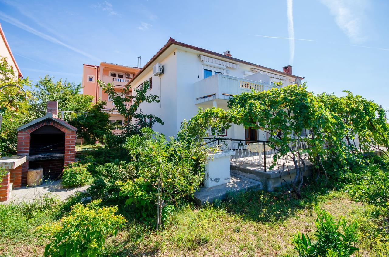Apartments Biserka Barbat na Rabu Dış mekan fotoğraf
