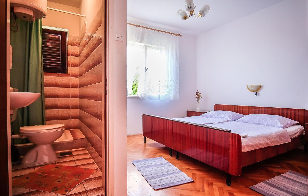 Apartments Biserka Barbat na Rabu Dış mekan fotoğraf